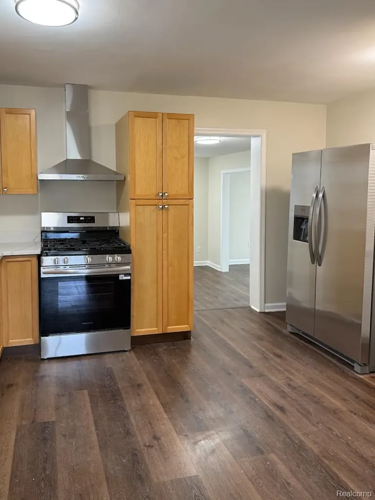 14405 Syracuse Street Taylor City MI 48180