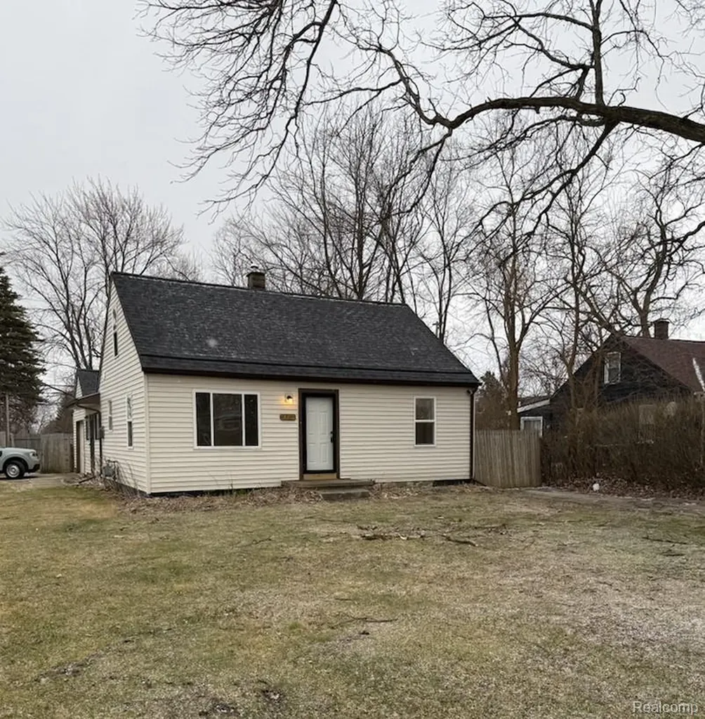 14405 Syracuse Street Taylor City MI 48180