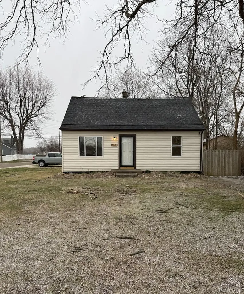 14405 Syracuse Street Taylor City MI 48180