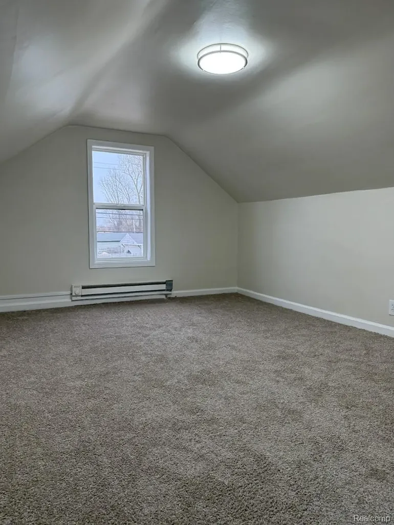 14405 Syracuse Street Taylor City MI 48180