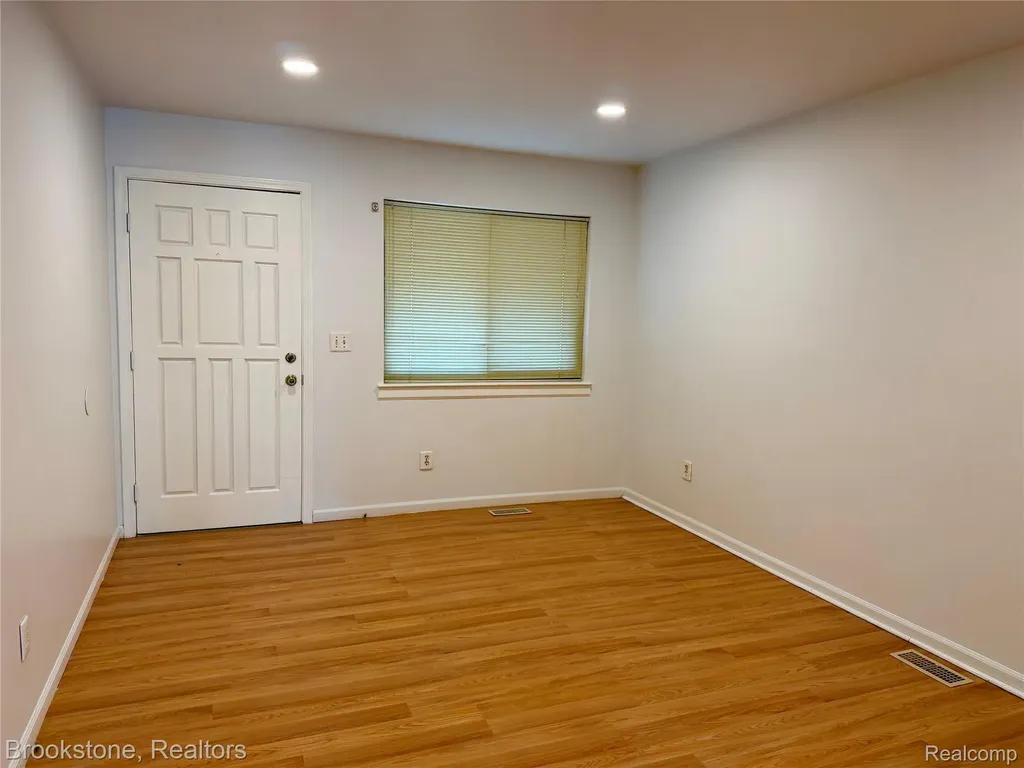 8401 18 Mile Road Sterling Heights City MI 48313
