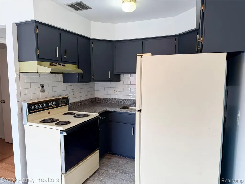 8401 18 Mile Road Sterling Heights City MI 48313