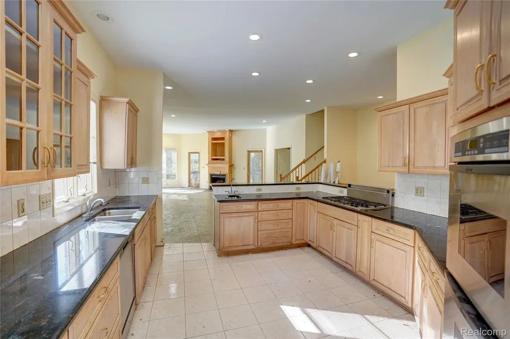 5166 Warwick Woods Trail Grand Blanc Charter Township MI 48439
