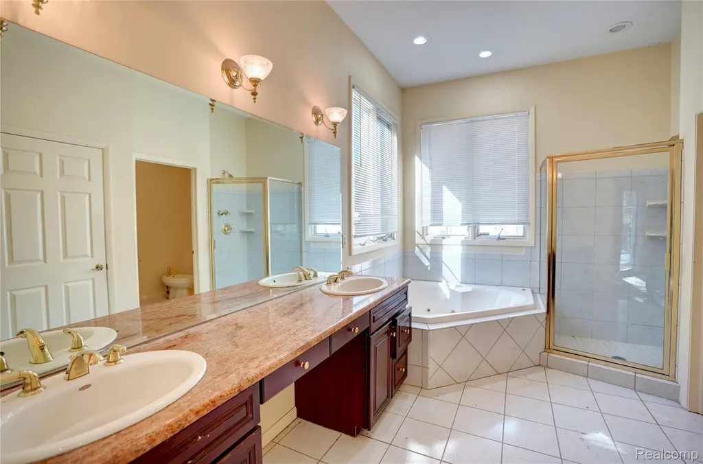 5166 Warwick Woods Trail Grand Blanc Charter Township MI 48439