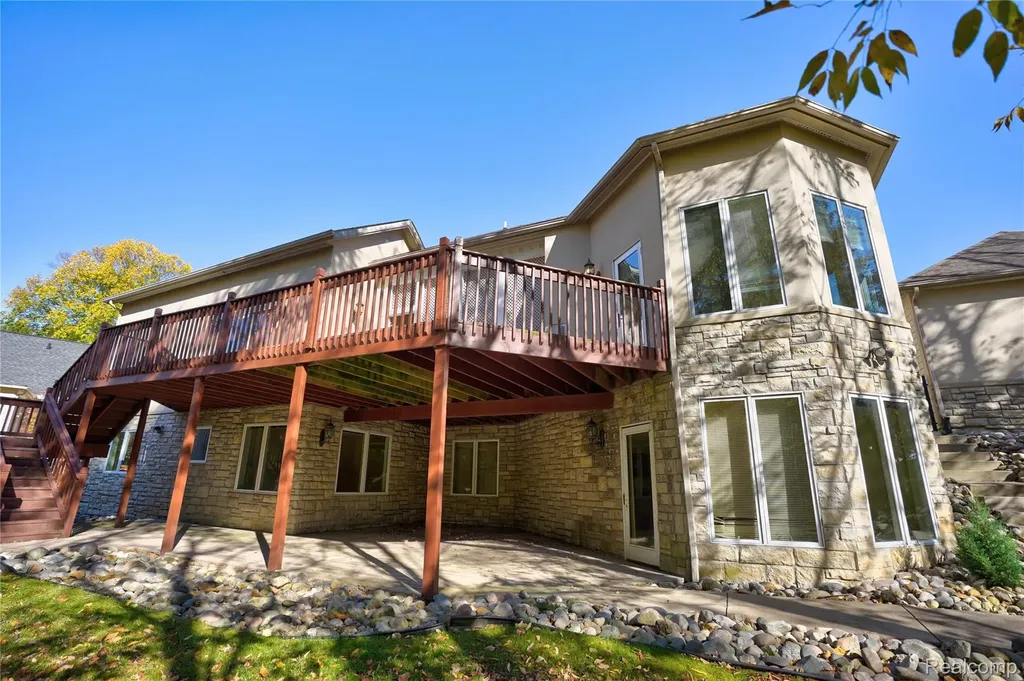 5166 Warwick Woods Trail Grand Blanc Charter Township MI 48439
