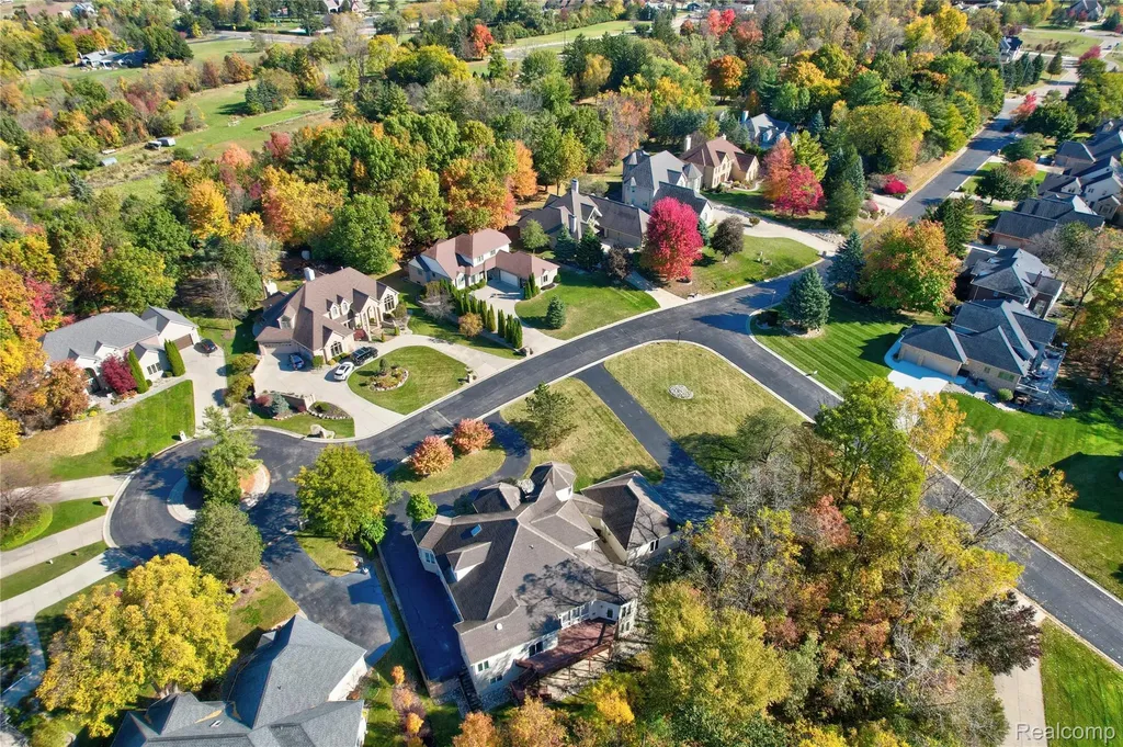 5166 Warwick Woods Trail Grand Blanc Charter Township MI 48439