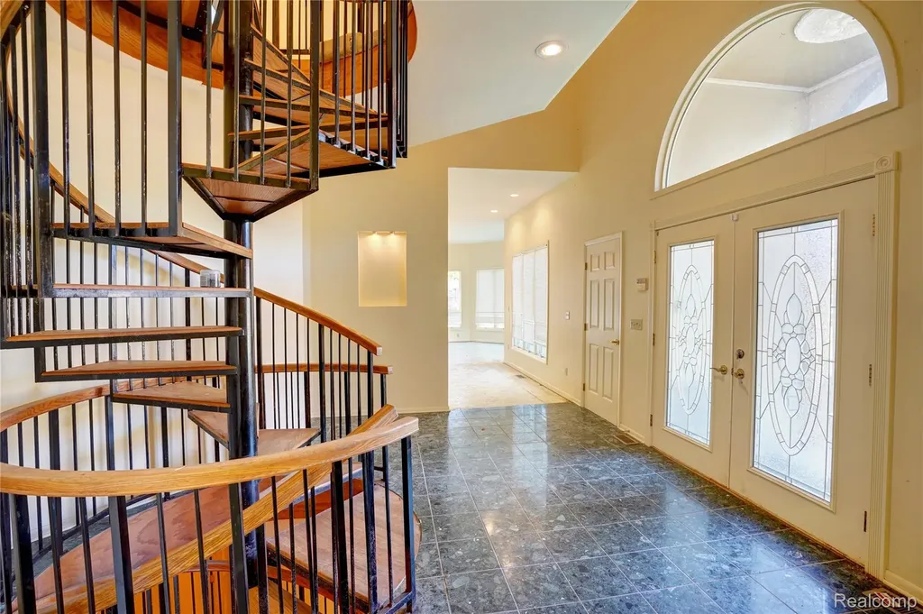 5166 Warwick Woods Trail Grand Blanc Charter Township MI 48439