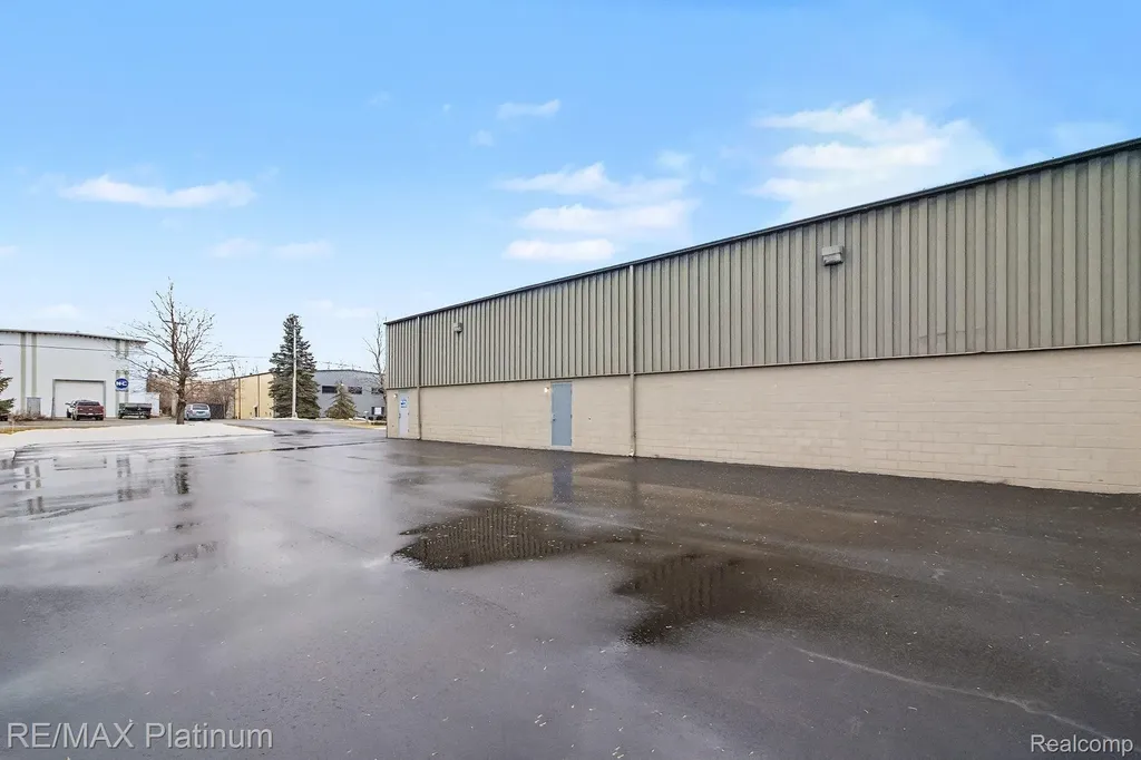 1200 Holden Avenue Milford Charter Township MI 48381