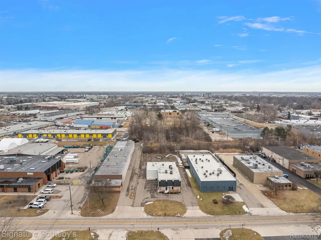 1216 Combermere Drive Troy City MI 48083