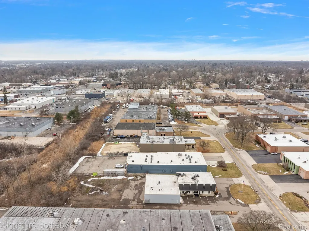1216 Combermere Drive Troy City MI 48083