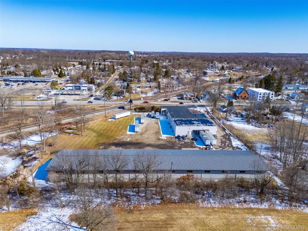 415 N Lafayette Street South Lyon City MI 48178