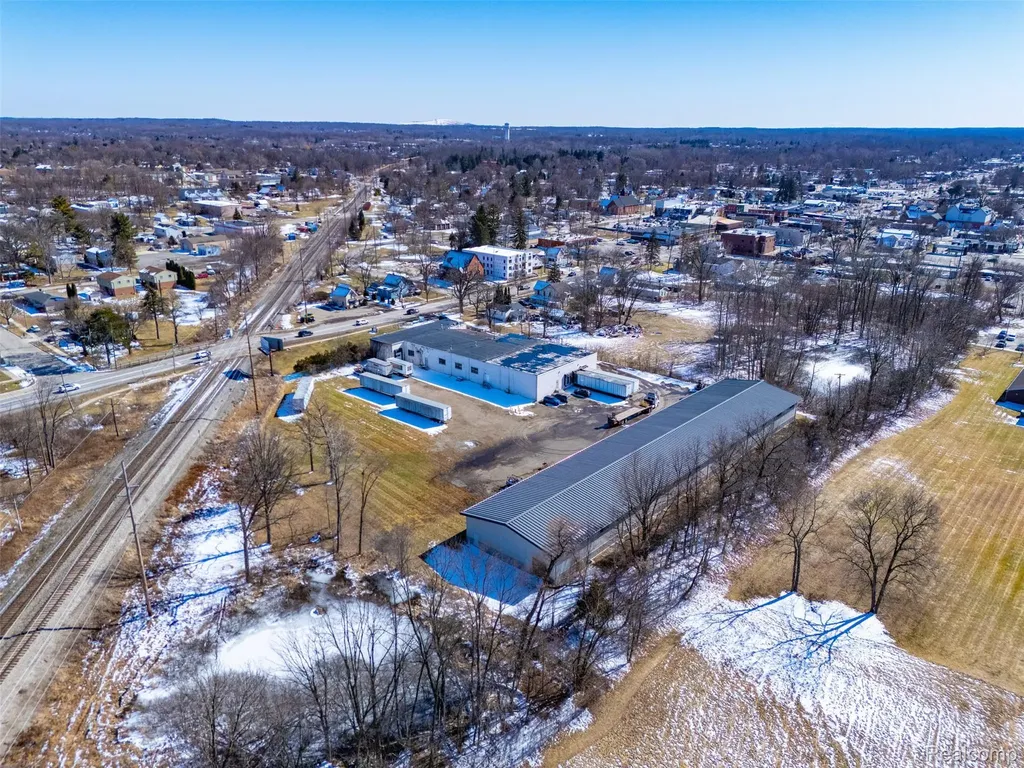 415 N Lafayette Street South Lyon City MI 48178