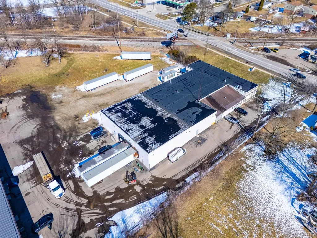415 N Lafayette Street South Lyon City MI 48178