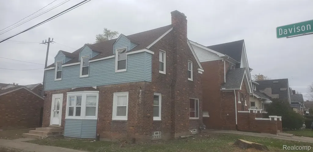 8710 W Davison Detroit City MI 48238