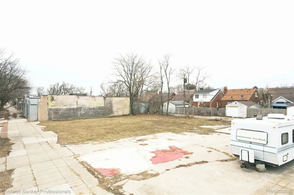 18269 Wyoming Avenue Detroit City MI 48221