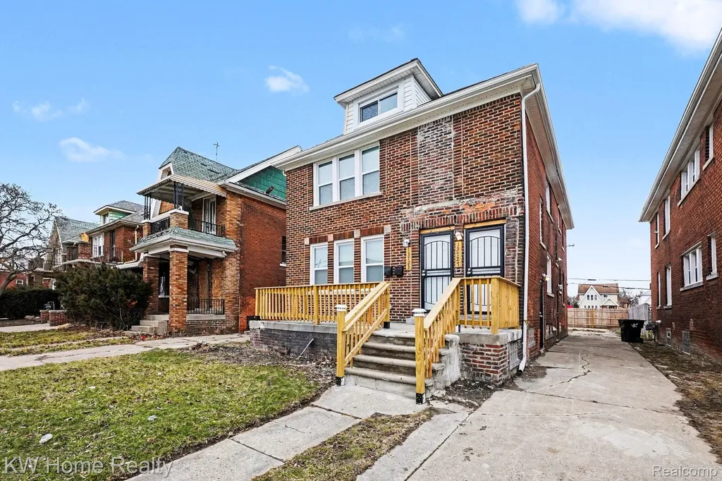 13723 Mapleridge Street Detroit City MI 48205