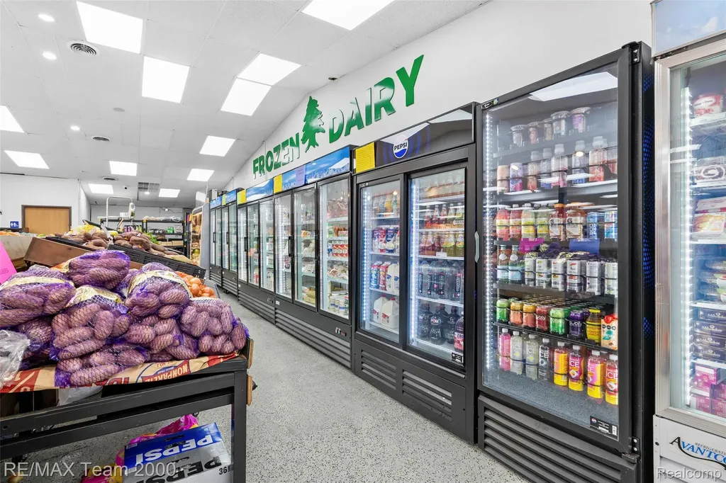 7329 N Lilley Road Canton Charter Township MI 48187