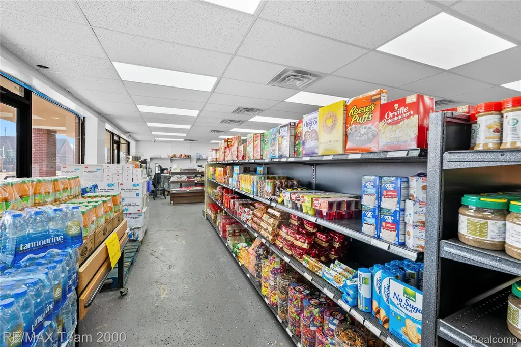 7329 N Lilley Road Canton Charter Township MI 48187