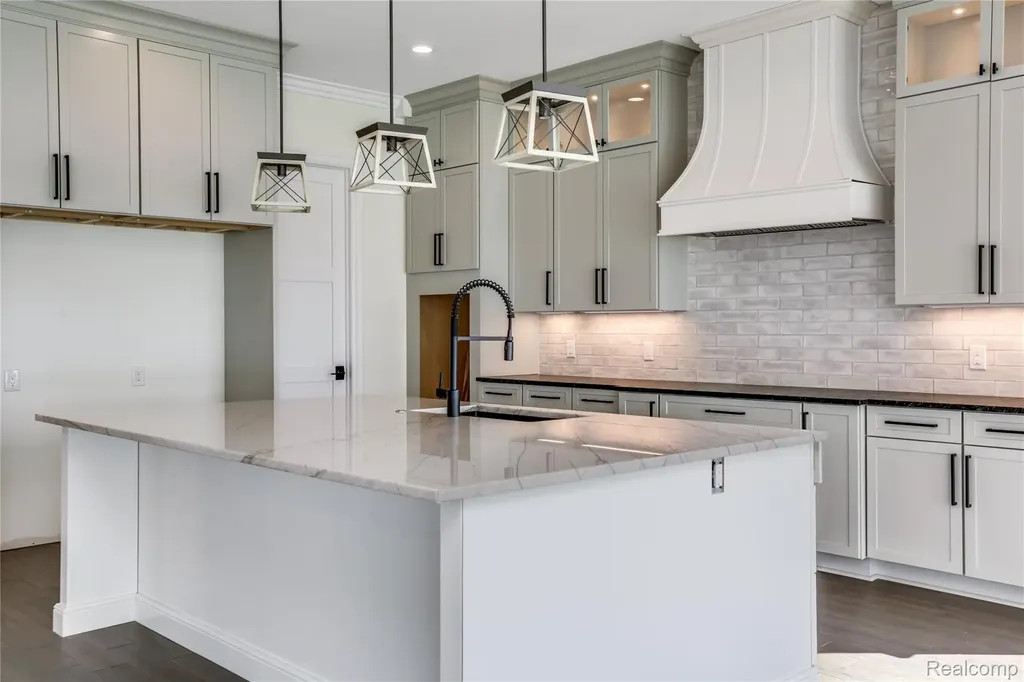 16637 Kings Fairway Lane Grand Blanc City MI 48439