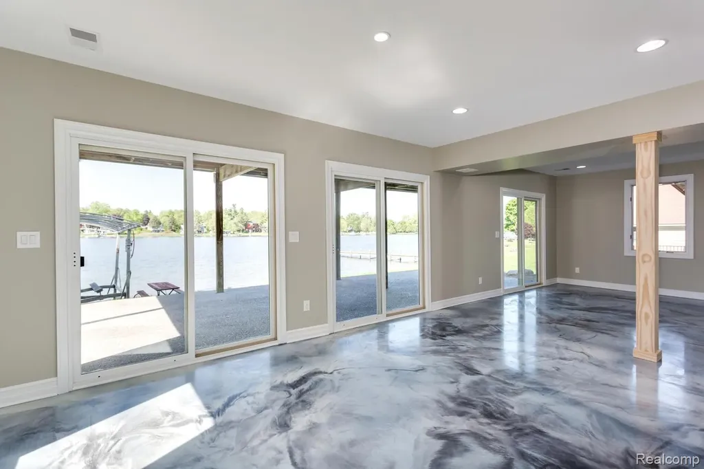 16637 Kings Fairway Lane Grand Blanc City MI 48439