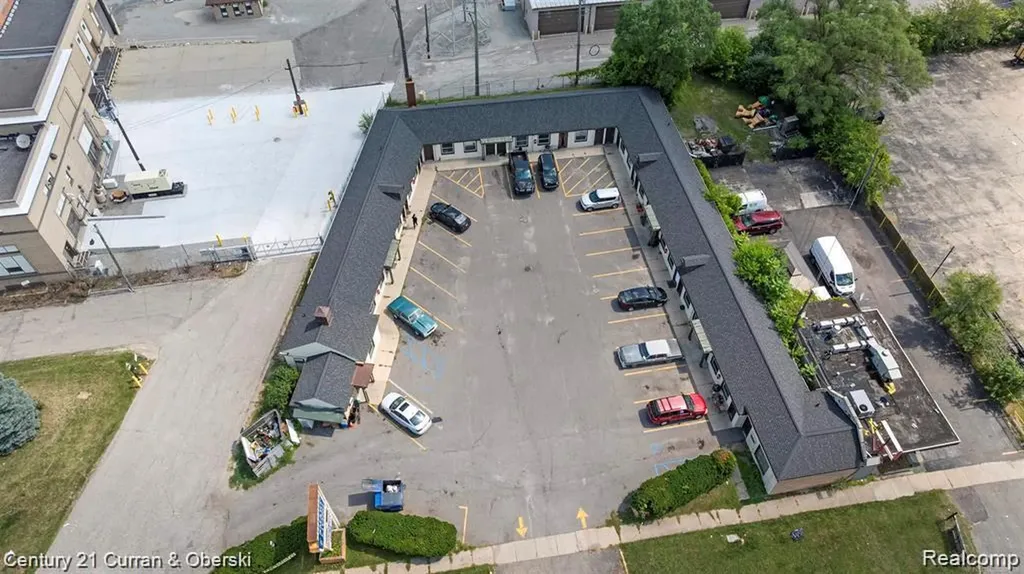 44784 Woodward Avenue Pontiac City MI 48341