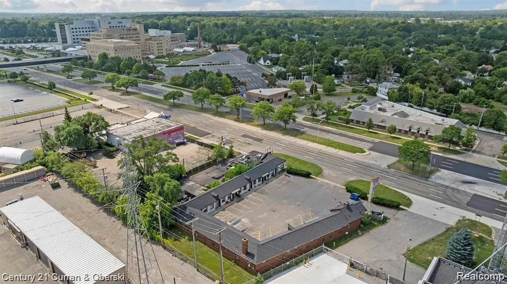 44784 Woodward Avenue Pontiac City MI 48341