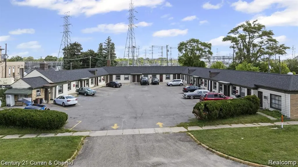 44784 Woodward Avenue Pontiac City MI 48341
