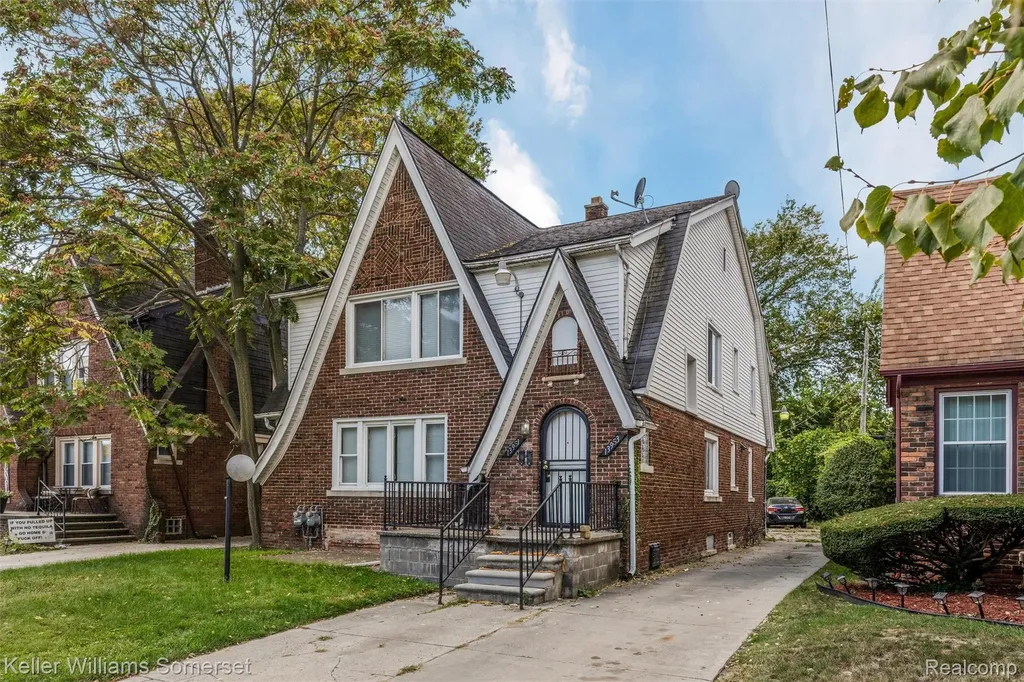 13951 Saint Marys Street Detroit City MI 48227