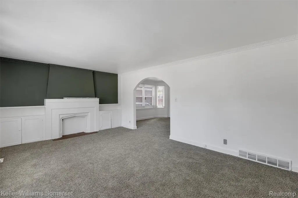 13951 Saint Marys Street Detroit City MI 48227