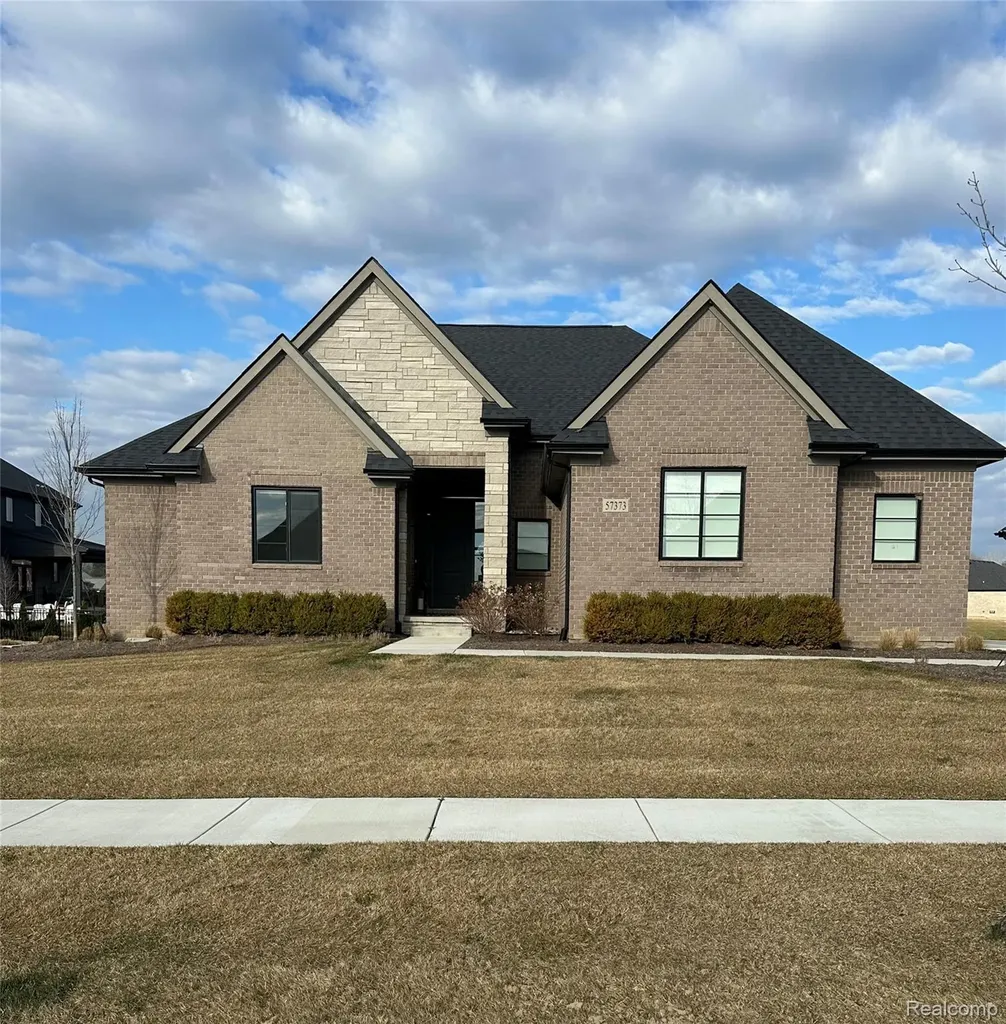 57373 Glen Forest Drive Washington Township MI 48094