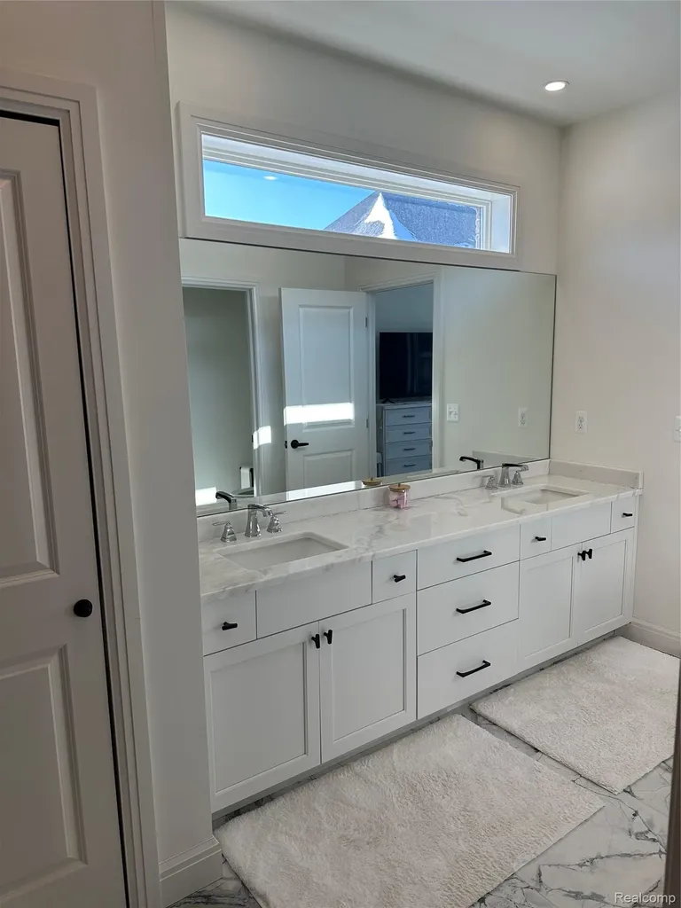 57373 Glen Forest Drive Washington Township MI 48094