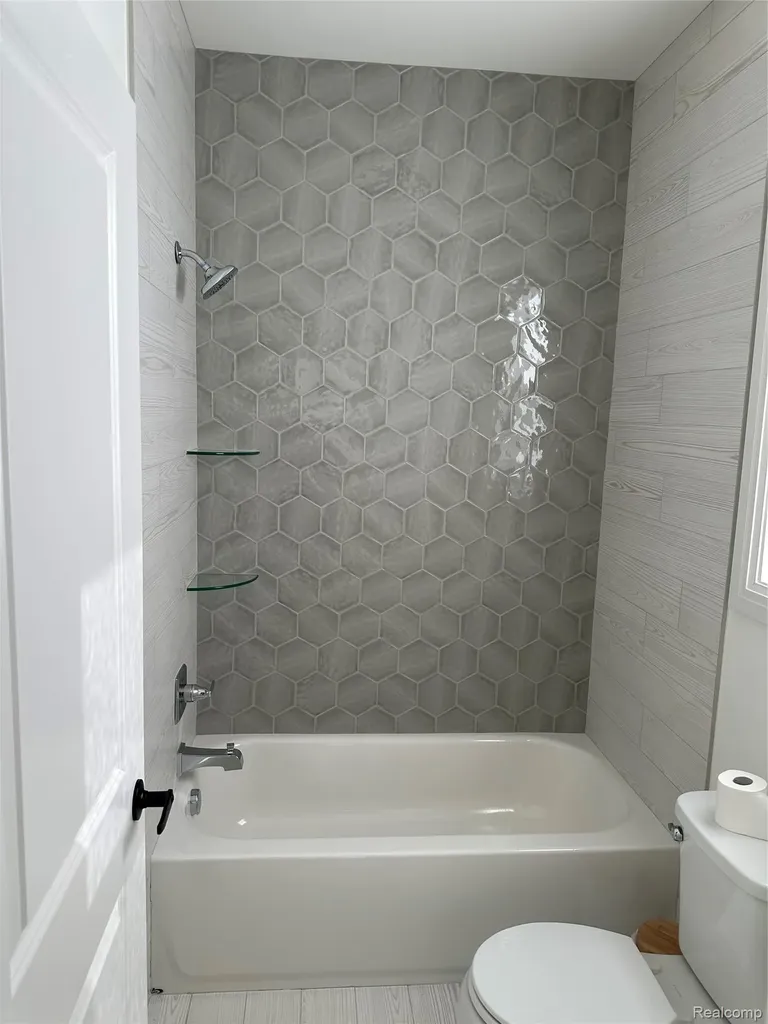 57373 Glen Forest Drive Washington Township MI 48094