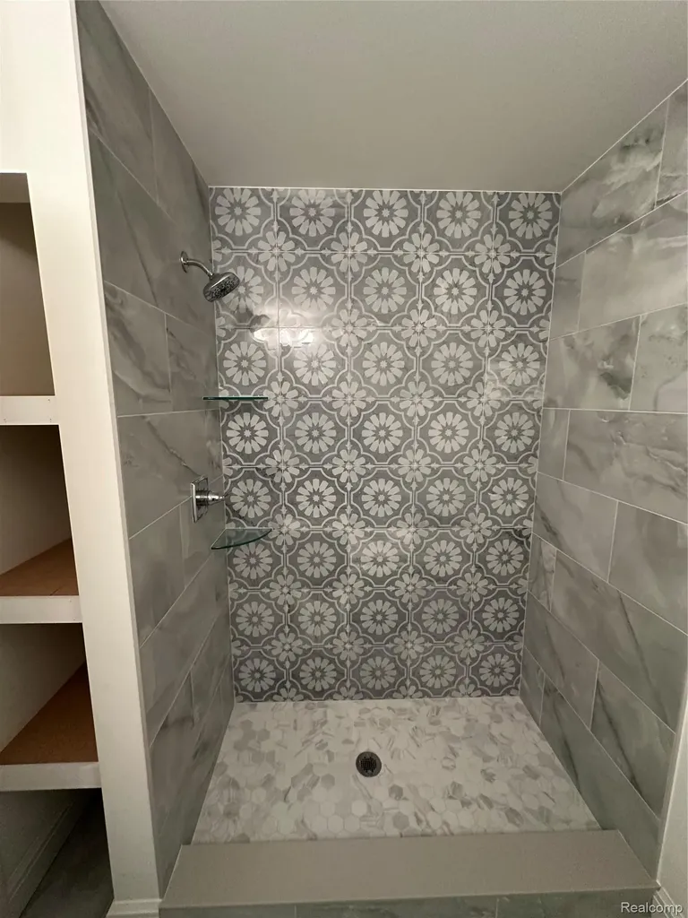 57373 Glen Forest Drive Washington Township MI 48094