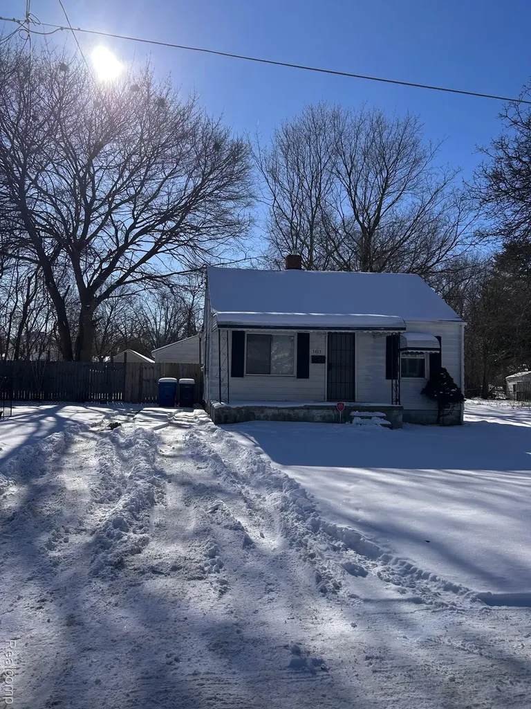 3413 Augusta Street Flint City MI 48503