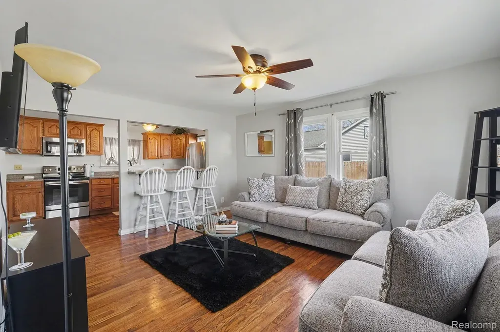 5091 W Carpenter Road Mt. Morris Township MI 48504