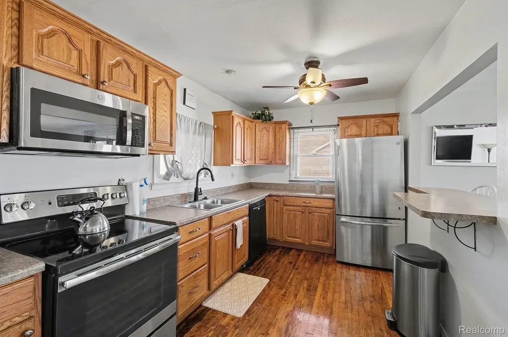 5091 W Carpenter Road Mt. Morris Township MI 48504