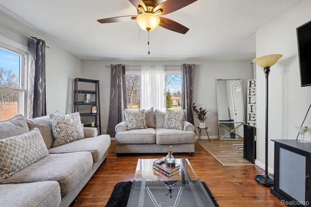 5091 W Carpenter Road Mt. Morris Township MI 48504
