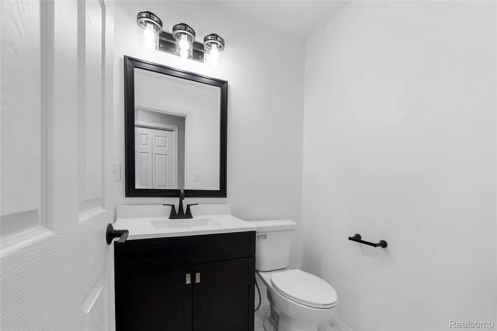 24790 Ashley Court Redford Charter Township MI 48239