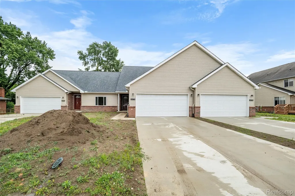 24790 Ashley Court Redford Charter Township MI 48239