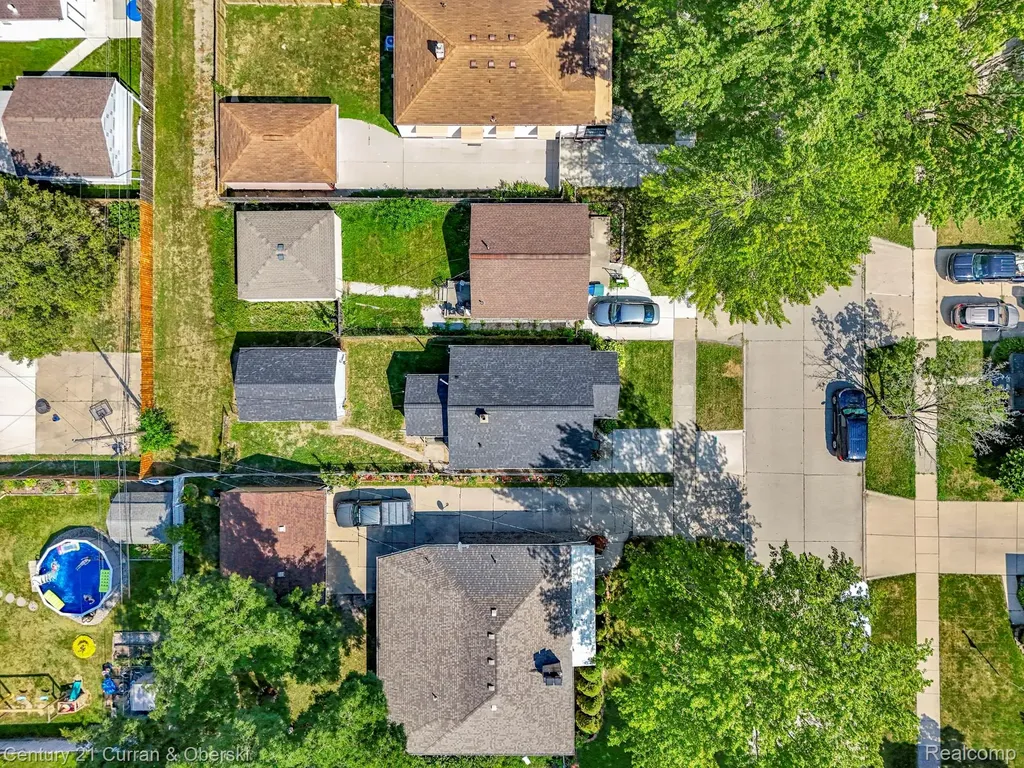 1644 Liberty Avenue Lincoln Park City MI 48146