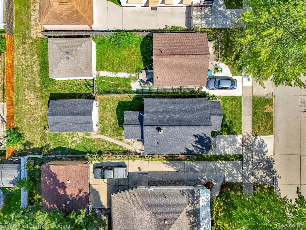 1644 Liberty Avenue Lincoln Park City MI 48146
