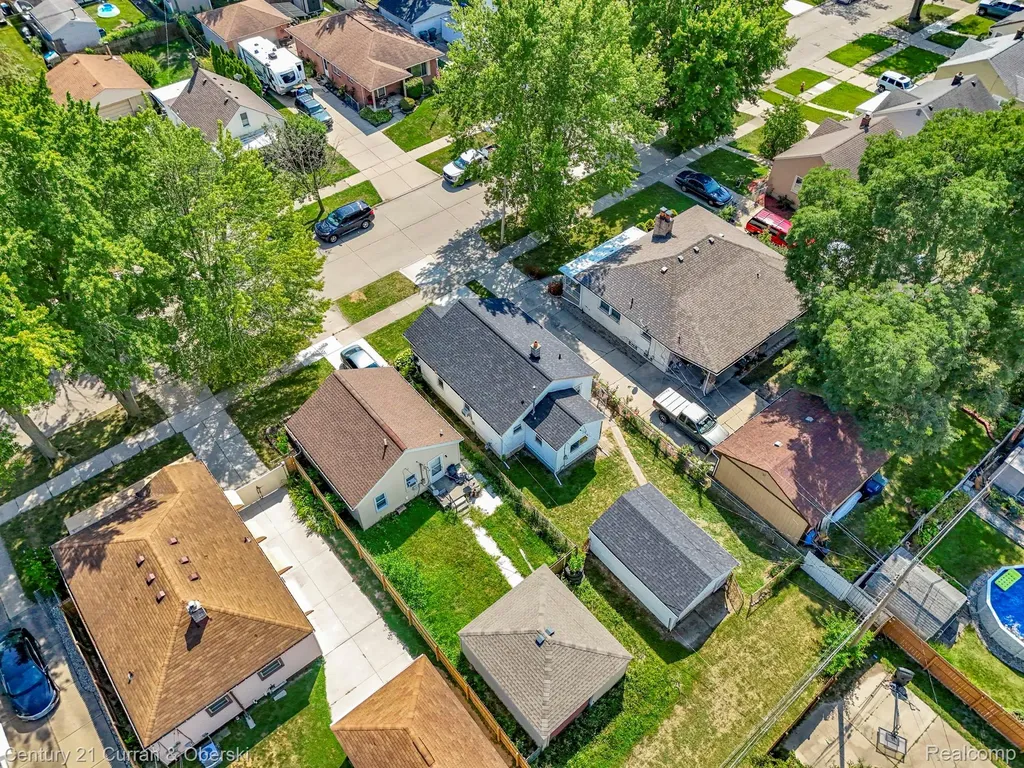 1644 Liberty Avenue Lincoln Park City MI 48146