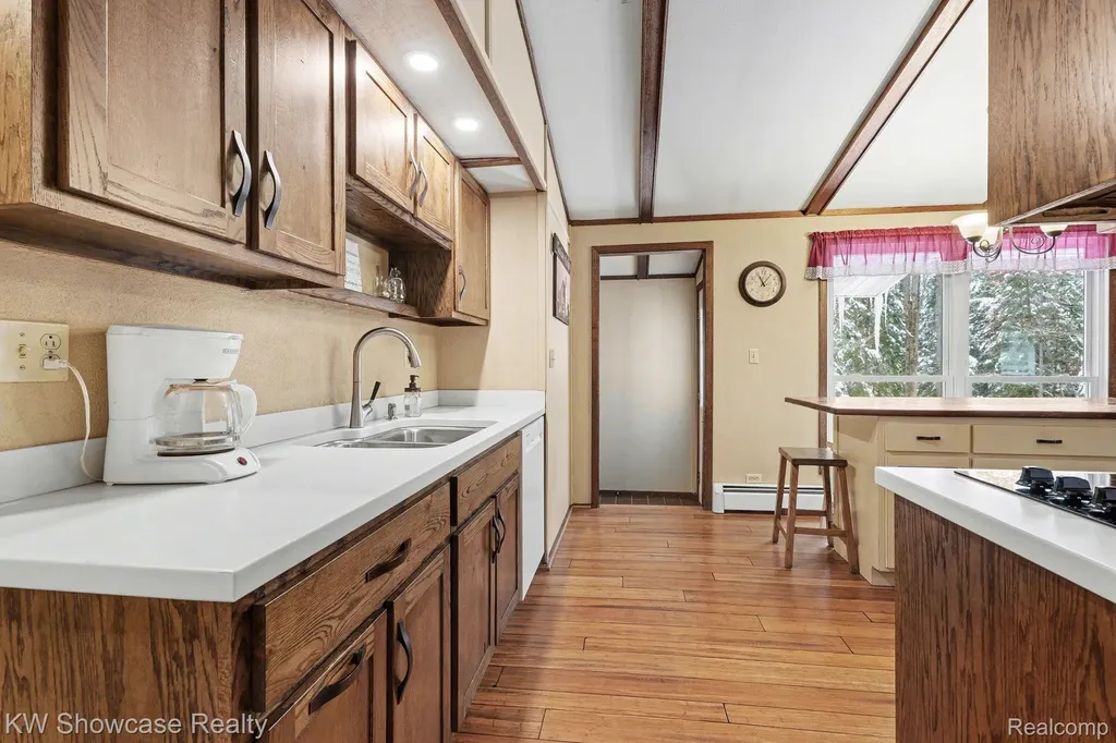 1951 Kneeland Road Comins Township MI 48621
