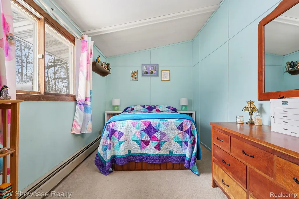 1951 Kneeland Road Comins Township MI 48621