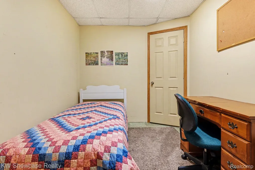 1951 Kneeland Road Comins Township MI 48621