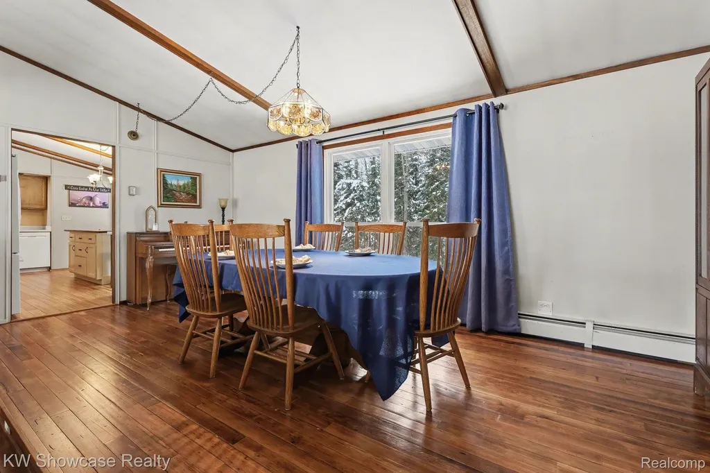 1951 Kneeland Road Comins Township MI 48621