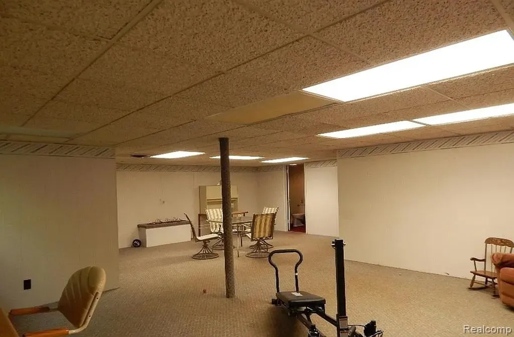 101 Cottage Sturgis City MI 49091
