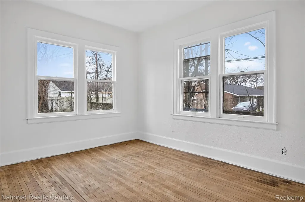 3351 W Grand Street Detroit City MI 48238