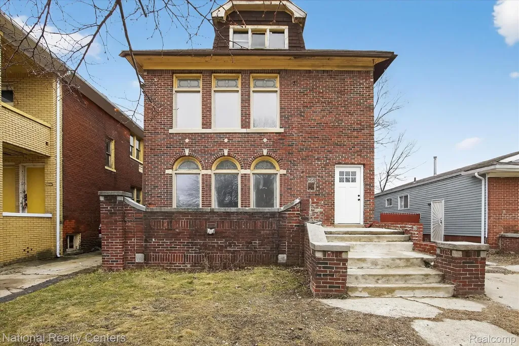 3351 W Grand Street Detroit City MI 48238
