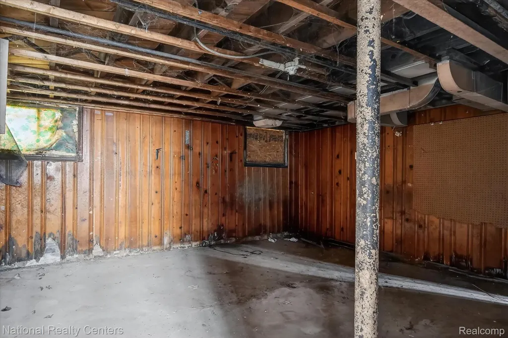 3351 W Grand Street Detroit City MI 48238
